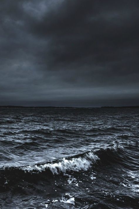 Sea Storm, Water Aesthetic, Proverbs Quotes, Stormy Night, Stormy Sea, Ocean Wallpaper, Foto Art, Dark Photography, Ocean Photography