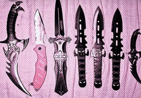 Knife Aesthetic, Creepy Cute Fashion, Pink Goth, Pretty Knives, Yami Kawaii, Kawaii Accessories, Outdoor Equipment, Cool Knives, Creepy Cute