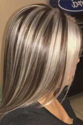 Chunky Blonde Highlights, Skunk Hair, Hair Color Streaks, Brunette Hair With Highlights, Hair Inspiration Long, Hair Streaks, Dyed Hair Inspiration, Brown Hair With Blonde Highlights, Pretty Hair Color