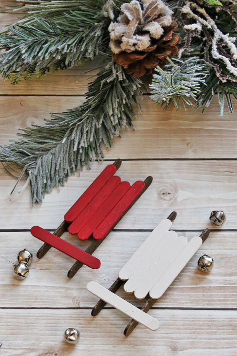 Popsicle stick sleds. These easy handmade Christmas ornaments can be dressed up or done as a simple kids Christmas craft. Sled Ornaments, Popsicle Stick Christmas Crafts, Kerajinan Diy, Christmas Sled, Christmas Crafts To Sell, Christmas Crafts For Toddlers, Crafts For Toddlers, Christmas Crafts For Adults, Christmas Wreaths To Make