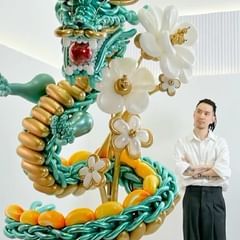 Kean Wang | Embracing the spirit of International Women’s Day with a touch of elegance! 🌸✨ A pink balloon column, standing tall to celebrate the… | Instagram Balloon Animals Tutorial, Balloon Twisting Ideas, Snake Balloon, Balloon Dragon, Link Balloons, Column Lighting, Eggs Flowers, Balloon Crafts, Balloon Sculptures