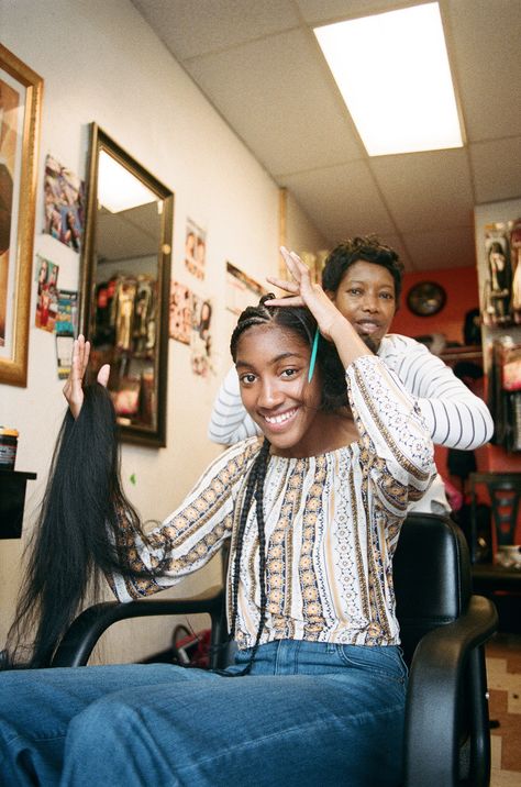 African Photography Culture, Black Portraits, Home Hair Salon, Black Diaspora, African Photography, Doing Hair, Home Hair Salons, Brooklyn Girl, Home Hair