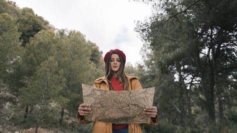 Portrait of a female hiker standing in the forest reading the map | Premium Photo #Freepik #photo #tree #people #travel #education Map Portrait, Female Hiker, Picnic Photo Shoot, Tree People, Human Poses Reference, Poses Reference, Human Poses, Photo Tree, Outdoor Brands