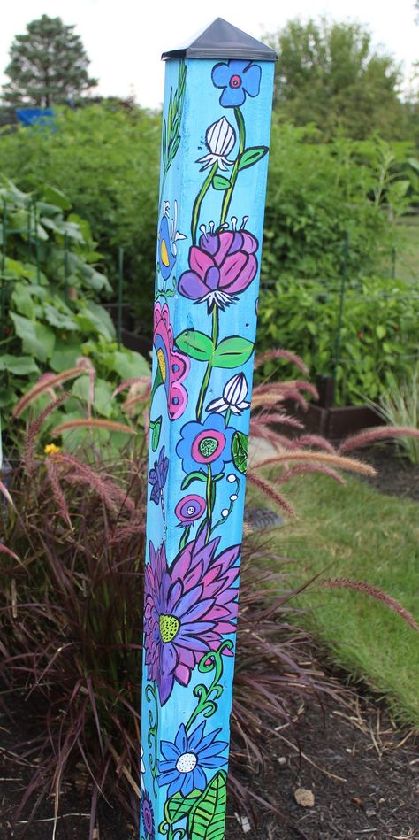 Totem Poles Diy, Garden Totem Poles, Peace Pole Diy, Peace Poles, Garden Memorial, Diy Yard Art, Peace Pole, Garden Totem, Unique Garden Art