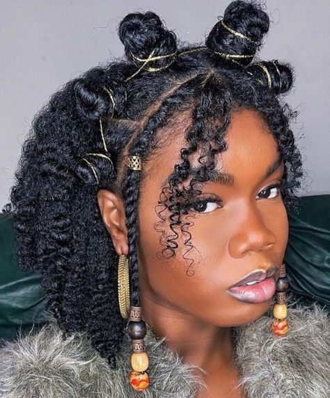 Bantu Knot Styles, Bantu Knot Hairstyles, Cabello Afro Natural, Makeup Tip, Hair Knot, Bantu Knots, Girls Natural Hairstyles, Braids With Beads, Natural Curls Hairstyles