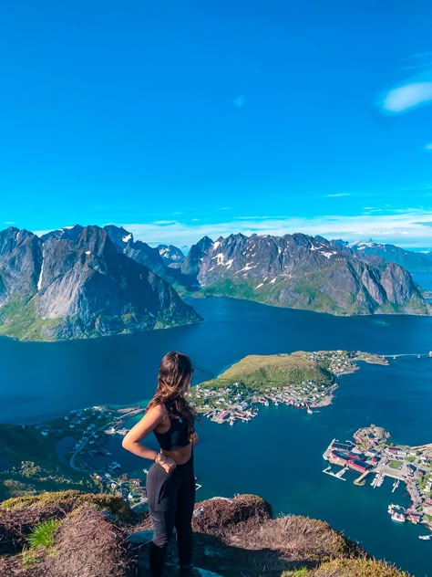 Norway Picture Ideas, Norway Aesthetic Summer, Norway Tourism, Norway Aesthetic, Backpacking Aesthetic, Hiking Norway, Road Trip Places, Norway Travel, Exotic Places