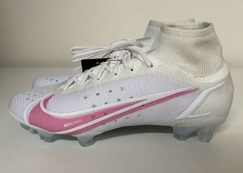 Pink Soccer Cleats, Womens Soccer Cleats, Soccer Practice Drills, Best Soccer Cleats, Best Soccer Shoes, Girls Soccer Cleats, Soccer Hairstyles, Lacrosse Cleats, Nike Football Boots