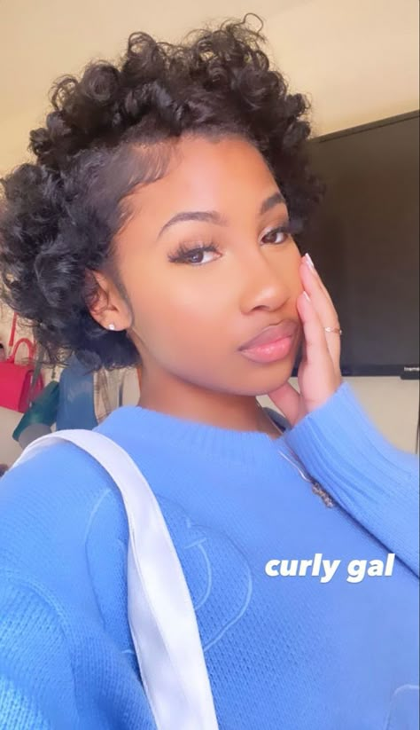 Natural Big Chop Hairstyles, Short Type 3 Curly Hair, Big Chop Curly Hairstyles, Short Curly Fro Black Women, Pixie Cut Black Women Curly, Short Hair Styles Black Women Natural, Short Curly Afro Natural Hair, Big Chop Black Women, Curly Pixie Haircut Black Women Natural Hair Short Cuts