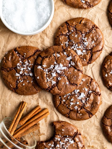 Mexican Hot Chocolate Brownie Cookies - The Nostalgic Crumb Mexican Hot Chocolate Brownies, Mexican Chocolate Cookies, Hot Chocolate Cookie Recipes, Cinnamon Cookies Recipes, Brownies And Cookies, Mexican Hot Chocolate Cookies, Hot Chocolate Brownies, Chocolate Christmas Cookies, Christmas Cookie Recipes Holiday