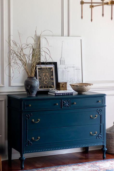 How to Prep & Paint a Vintage Dresser - Shades of Blue Interiors Painted Furniture Blue Shades, Blue Dresser Bedroom, Geneva Apartment, Redesign Furniture, Apartment Things, Buffet Makeover, Blue Painted Furniture, Blue Interiors, Refinish Furniture