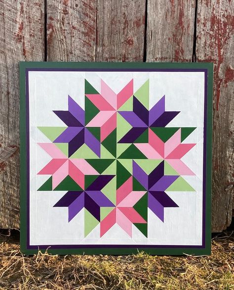 Discover 10 Stunning Free Barn Quilt Patterns You Can Start Today! Country Churches, Painted Barn Quilts, Barn Signs, Flowers Home Decor, Barn Quilt Designs, Spring Quilts, Quilt Wall, Barn Art, Quilt Square Patterns