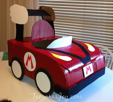 Mario Box Car, Mario Kart Halloween Costume, Diy Mario Kart, Mario Kart Halloween, Mario Kart Costumes, Halloween Cubicle, Mario Halloween Costumes, Mario Brothers Birthday Party, Mario Kart Party