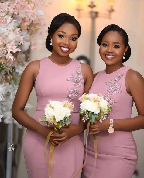 Material Gown Styles For Ladies, Bridal Maid Dress, Material Gown, Chocolate Shot, Gown Styles For Ladies, Pink And Burgundy Wedding, Materials Gown Style, Bridal Train, African Bridesmaids