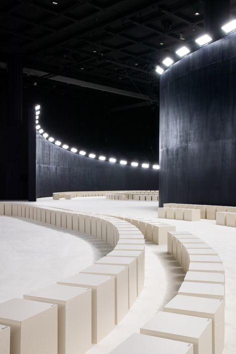 Seven key catwalks and installations from Milan Fashion Week Blue Runway, Installation Architecture, Fashion Show Design, Bureau Betak, Catwalk Design, Green Terrazzo, Fashion Showroom, Autumn Winter 2023, Booth Seating