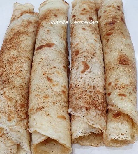 Pan Cakes Recipe Homemade, Suid Afrikaanse Resepte, Pancake Recipe With Water, Pannekoeken Recipe, Easy Homemade Pancakes, Homemade Recipe Books, Dog Biscuit Recipes, African Cooking, Pancake Recipe Easy