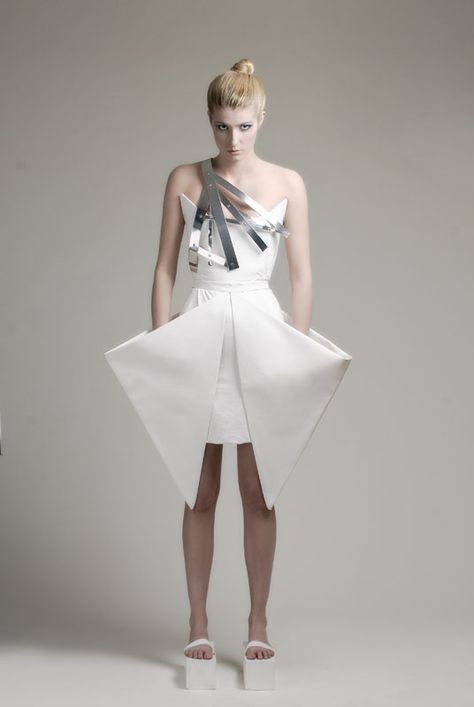 Toyo Ito by Charlotta Söderling at Coroflot.com Toyo Ito, Geometric Forms 3d Shapes, Avangard Fashion, Sculpture Fashion, Structured Fashion, Architectural Fashion, Structural Fashion, Origami Fashion, Sculptural Fashion