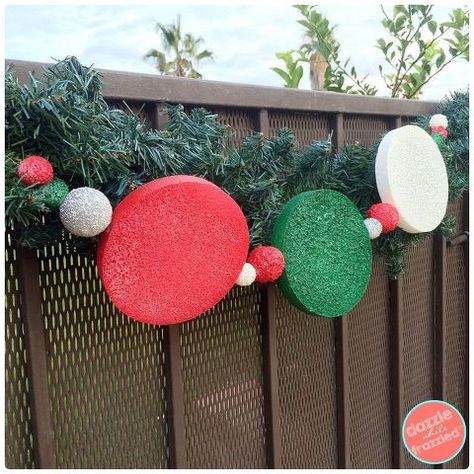 dollar store inspired holiday outdoor garland, christmas decorations, crafts, seasonal holiday decor Christmas Banner Diy, Outdoor Christmas Garland, Outdoor Christmas Diy, Outdoor Garland, Holiday Garland, Spray Paint Colors, Gingerbread Christmas Decor, Dollar Store Christmas, Christmas Decorations Diy Outdoor