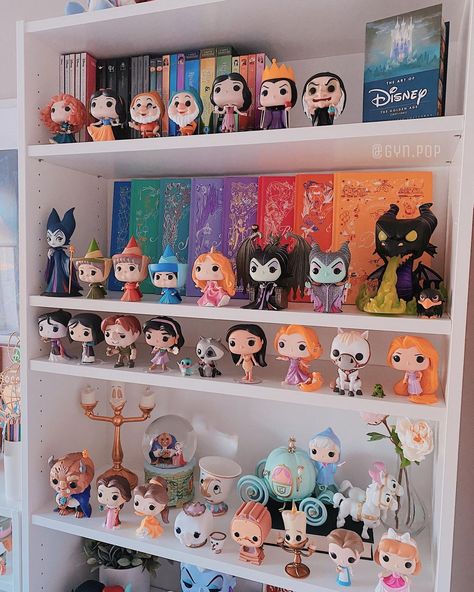 Disney Funko Pop Collection, Displaying Funko Pops, Funko Collection Display, Funky Pop Display Ideas, Disney Collection Display, Funko Pop Aesthetic, Collection Display Ideas, Funko Display Ideas, Disney Display