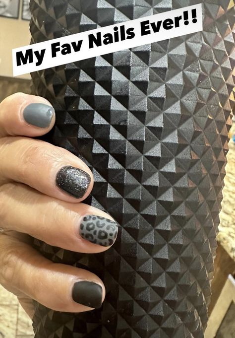 Gray Leopard Nails, Nude Manicure, Leopard Nail Art, Beetles Gel Polish, Cheetah Print Nails, Animal Print Nails Art, Cheetah Nails, Gel Polish Manicure, Leopard Print Nails