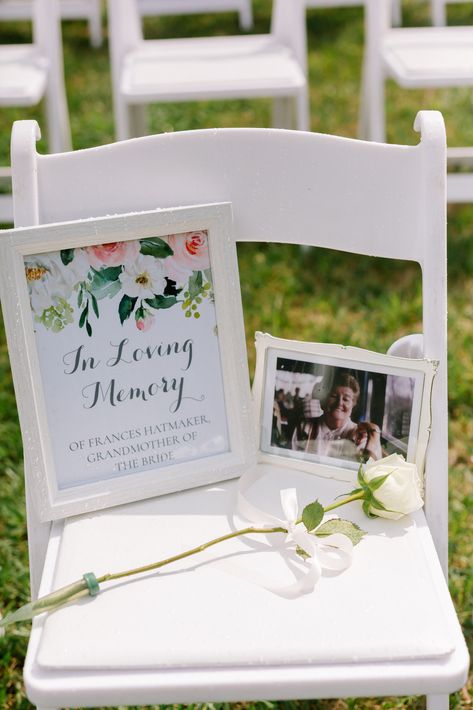 How To Reserve Seats At Wedding Ceremony, Wedding Honoring Those Who Passed, Cheap Wedding Ideas On A Budget, Wedding Setup Ideas, Wedding Recuerdos, Reserved Wedding Signs, Wedding Remembrance, Boda Ideas, Ball Gown Prom Dresses