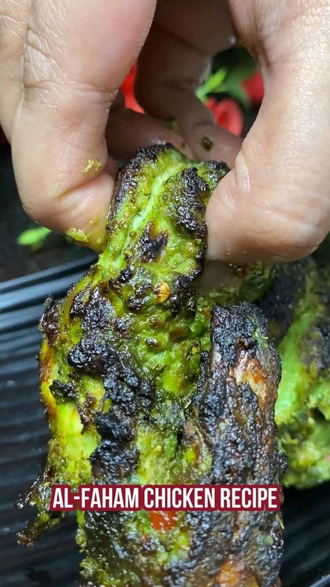 Shorts Photography, Tandoori Recipes, Chicken Starter Recipes, Green Chicken, Spicy Snacks Recipes, Spicy Chicken Recipes, Ayam Bakar, Vegetarian Fast Food, Tastemade Recipes