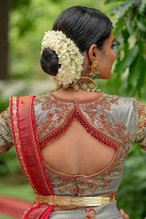 https://myfashioncorners.blogspot.com/2023/02/20-back-neck-blouse-designs.html Paithani Saree Blouse Pattern Back Neck, Brocade Blouse Designs Pattern Fashion Styles, Paithani Blouse Back Neck Designs, Vintage Lace Blouses, Brocade Blouse Designs, Lace Blouse Design, Netted Blouse Designs, Lace Blouses, Blouse Designs High Neck