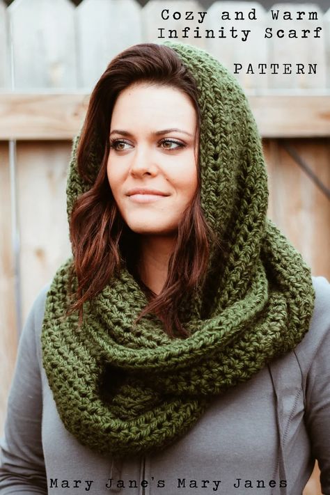 Crochet Infinity Scarf Free Pattern, Confection Au Crochet, Crochet Infinity Scarf, Green Crochet, Cool Weather, Fashion Scarf, Cowl Scarf, Scarf Crochet Pattern, Chale Crochet