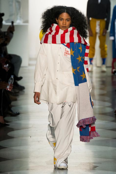 American Flag Fashion on the Runway, As Seen By Designers | Vogue African American Flag, Pyer Moss, Calvin Klein 205w39nyc, 2016 Menswear, Celebrity Red Carpet, Big Fashion, Vogue Runway, Fall Fashion Trends, Fashion Show Collection