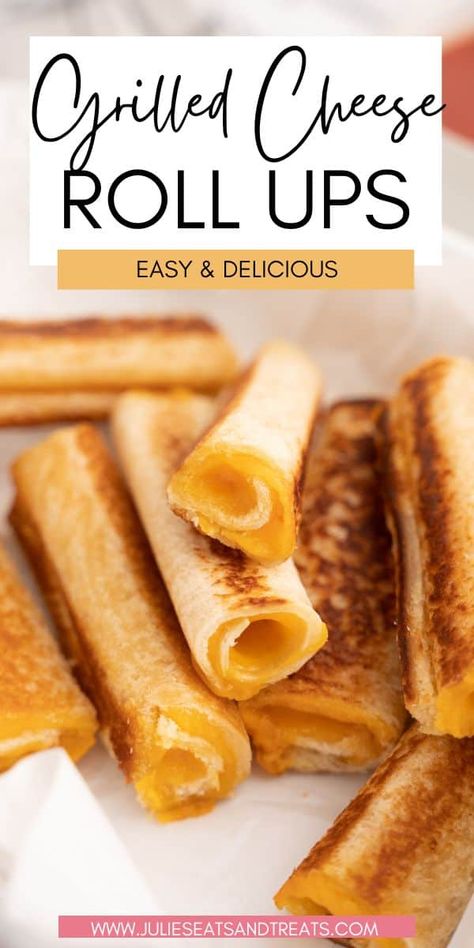 Searching for a delightful variation on the traditional grilled cheese? Give these scrumptious grilled cheese roll-ups a go, packed with melty cheese and crunchy bread. Ideal for a speedy and fulfilling meal or snack! Grilled Cheese Roll Ups, Grilled Cheese Bread, Grill Cheese Roll Ups, Grilled Cheese Rolls, Sliders Recipes Hawaiian Rolls, Cheese Roll Ups, Crunchy Bread, Crispy Bread, Southern Thanksgiving