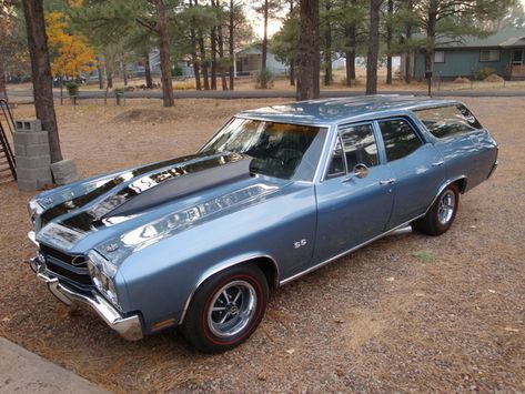 Chevelle SS Station Wagon - much cooler than those new-fangled "crossover" wagons... Station Wagons For Sale, Unusual Vehicles, 70 Chevelle, Station Wagon Cars, Studebaker Trucks, Wagons For Sale, Car Station, Wagon Cars, Old Wagons