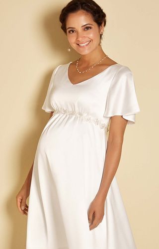 cd0dce8fca267bf1fb86cf43e18d5598desc48937891ri Maternity White Dress, Postpartum Dresses, Rose Tiffany, Camp Read, Cute Maternity Dresses, Pregnant Bride, White Maternity Dresses, Tiffany Rose, Preggo Fashion