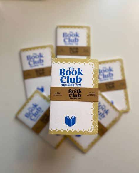 Book Club Journal, Book Club Snacks, Book Club Parties, Reading Adventure, Bookclub Gifts, Friend Book, The Book Club, Journal Book, Reading Log