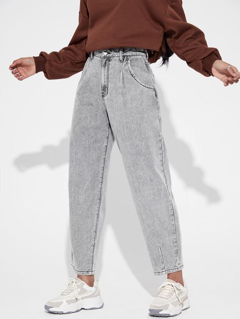 Light Grey Jeans Outfit, Grey Jeans Outfit, Grey Pants Outfit, Boyfriend Jeans Outfit, Mum Jeans, Outfits Con Jeans, Blue Mom Jeans, Jeans Outfit Women, Mom Jeans Outfit