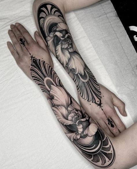 Geometric Tattoo Sleeve Designs, American Traditional Tattoo Ideas, Nouveau Tattoo, Traditional Tattoo Ideas, Full Tattoo, Dibujos Tattoo, Hand And Finger Tattoos, Chest Piece Tattoos, Tatuaje A Color