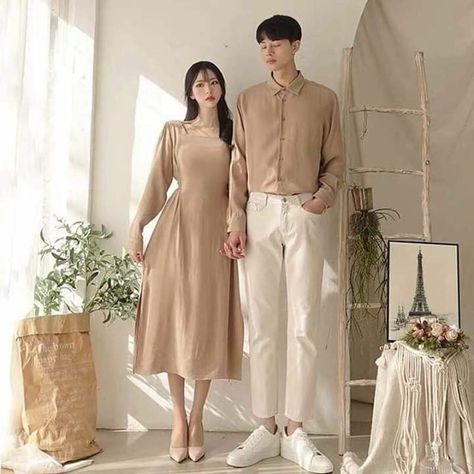 Couple Korean Outfit, Cute Couple Outfits Korean, Matching Couple Outfits Korean, Prewed Korean Style, Matchy Outfit Couple Casual, Korean Couple Fashion, Coordinating Outfits For Couples, Couple Outfits Korean, Clothes For Wedding