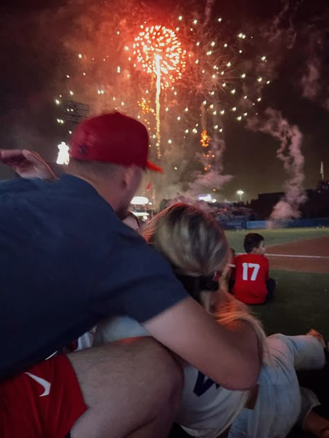 Baseball Girlfriend Aesthetic, Mlb Wife Aesthetic, Baseball Gf, Mlb Wife, Nhl Wife, Wag Aesthetic, Highschool Life, Baseball Wife, Boyfriend Girlfriend Pictures