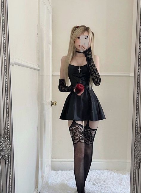 Misa Deathnote Cosplay, Misa Amane Outfit Cosplay, Deathnote Misa Cosplay, Anime Inspired Costumes, Miss Amane Cosplay, Anime Cosplay Ideas For Couples, Deathnote Costume, Misa Misa Cosplay, Cosplaying Aesthetic