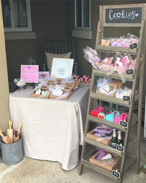 Bee Sweet Bakeshop & Such on Instagram: “The Pop-Up is Open! 💕” Bread Pop Up Display, Pop Up Bakery Display Ideas, Bakery Display Ideas, Pop Up Bakery, Cookie Displays, Bake Sale Displays, Bakery Stand, Vendor Table Display, Bake Sale Packaging