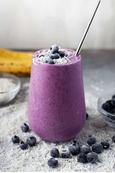 This vibrant, healthy blueberry smoothie is a new favorite that blends a flavor combo that is just dear to my heart. it is great as a healthy breakfast or a snack! Blueberry Banana Smoothie Recipes, Blueberry Avocado Smoothie, Mango Coconut Smoothie, Blueberry Smoothie Bowl, Coconut Popsicles, Free Smoothie Recipes, Coconut Milk Smoothie, Blueberry Banana Smoothie, Dairy Free Smoothies