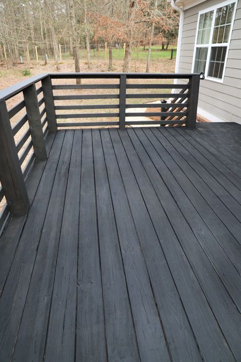 Grey Deck Paint, Horizontal Deck Railing, Deck Paint Colors, Wood Deck Railing, Deck Stain Colors, Deck Renovation, Deck Railing Design, Deck Makeover, Black Deck