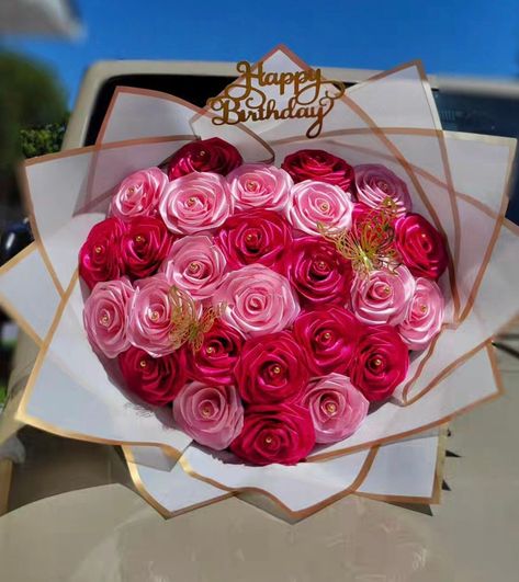 BOUQUET OF ETERNAL ROSES / handmade the best gift you could give or receive Flower Birthday Gift, Pink Eternal Rose Bouquet, Birthday Flower Bouquet Ideas, Eternal Roses Bouquet, Eternal Rose Bouquet, Eternal Bouquet Ideas, Birthday Wishlist Ideas, Money Flower Bouquet, Ms Krazie