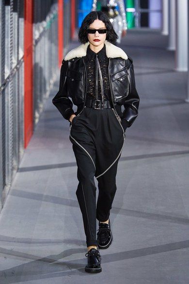 Vuitton Outfit, Vogue Germany, Mood Board Fashion, Fashion Weeks, 가을 패션, Fashion Show Collection, Fashion 2020, Autumn Fashion Women, Womens Fashion Casual