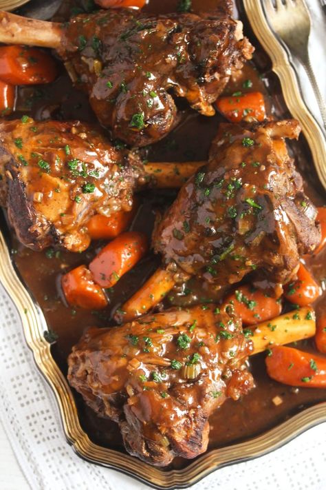 Lamb Leg Slow Cooker, Lamb Shanks Oven, Lamb Shanks Slow Cooker, Slow Cooked Lamb Shanks, Lamb Shank Recipe, Braised Lamb Shanks, Slow Cooker Lamb, Buttered Vegetables, Lamb Leg