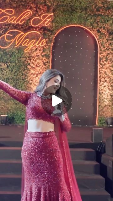 The Brides Of India Official on Instagram: "Bride @thecisterco owning the spotlight with her graceful solo performance. ✨ That stunning lehenga & the perfect song have us in complete awe! ❤️   Choreography @tworightfeetmumbai  Outfit @label_naibah  Video @movieingmoments  Hair and make up @shradhaluthra  Planner @thevowweavers  Jewels @notandas_jewellers  @aaayeshamehta  Song credit @theweddingfilmer  . . . . #sangeet #danceperformance #solo #indianwedding  #bridallehenga #bollywooddance #thebridesofindia #bridesofindia #sangeet #sangeetoutfit #sangeetdance #lehenga #redlehenga #bridedance #bridal #bridaldance #bridalsolo" Outfits For Sangeet For Bride, Latest Bridal Sangeet Outfits, Lehenga Designs Sangeet, Sagan Outfits For Bride, Lehanga Designs For Bride, Outfit Ideas For Wedding Indian, Sangeet Night Outfit Sisters, Sangeet Outfit Ideas For Bride, Bole Chudiyan Kareena Outfit