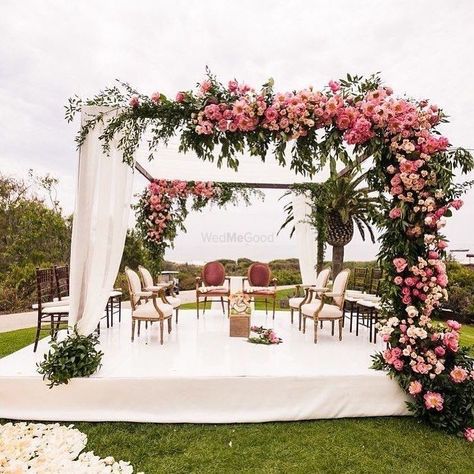 Photo of A gorgeous pink floral mandap by the seaside. Mandap Decoration, Mandap Design, Wedding Ambiance, Wedding Setup, Wedding Hall Decorations, Wedding Background Decoration, Wedding Ceremony Ideas, Mandap Decor, Desi Wedding Decor