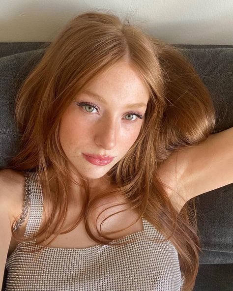 Madeline ford No Make Up Make Up Look, Natural Red Hair, Pretty Redhead, Red Haired Beauty, Ginger Hair Color, Hair Color Auburn, Strawberry Blonde Hair, Long Red Hair, Long Red