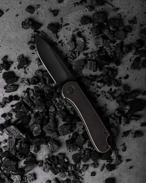 EDC Knife Product Photography Knife Photography, Edc Knife, Abstract Photography, Photography Branding, Product Photography, Photography Products, Studio Photography, Photo Studio, Photography Inspiration