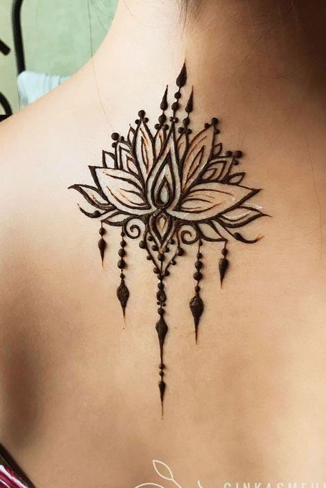 Back Henna Tattoo Designs Picture 5 Lotus Henna, Back Henna, Henne Tattoo, Cute Henna Tattoos, Henna Style Tattoos, Henna Inspired Tattoos, Cute Henna, Tato Henna, Henna Tattoo Hand