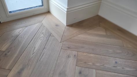 Herringbone & Plank standard border. | Herringbone Borders Lvt Flooring With Border, Herringbone With Border, Herringbone Floor With Border, Herringbone Floor Pattern, Chevron Flooring, Herringbone Hardwood Floors, Herringbone Tile Floors, Chevron Tile, Herringbone Wood Floor