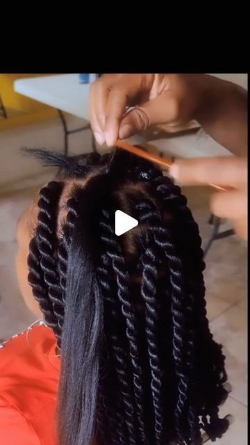 No Braid Crochet Hairstyles, Crochet Passion Twists Hairstyle Long, Jumbo Passion Twists Hairstyle Long, Twist With Braiding Hair, Havana Twist Tutorial, Large Twist Braids, Passion Twists Hairstyle Long, Knotless Twist Braids, Passion Twists Braids